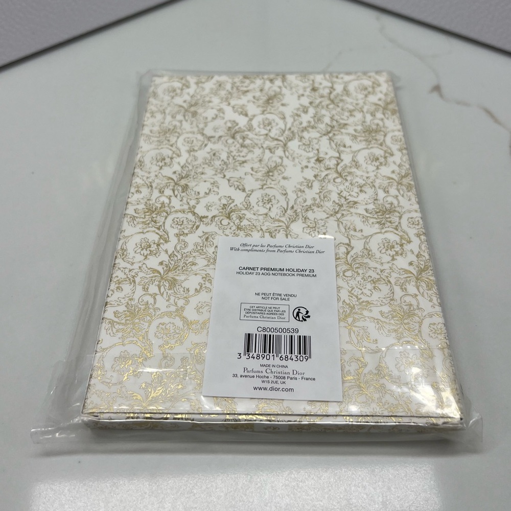 Dior notebook - Picture 3 of 3